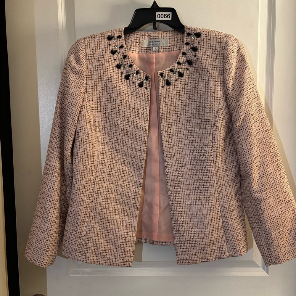 Tahari Arthur S. Levine Pink Tweed Jacket with Embellished Collar Sz 8